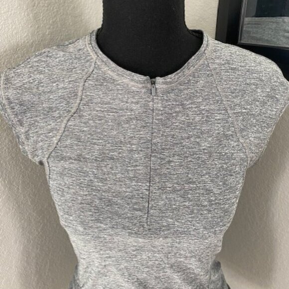 ATHLETA Pacifica Heather Gray Grey Contour Ruched 1/4 Zip Tank Top XS - Picture 4 of 12